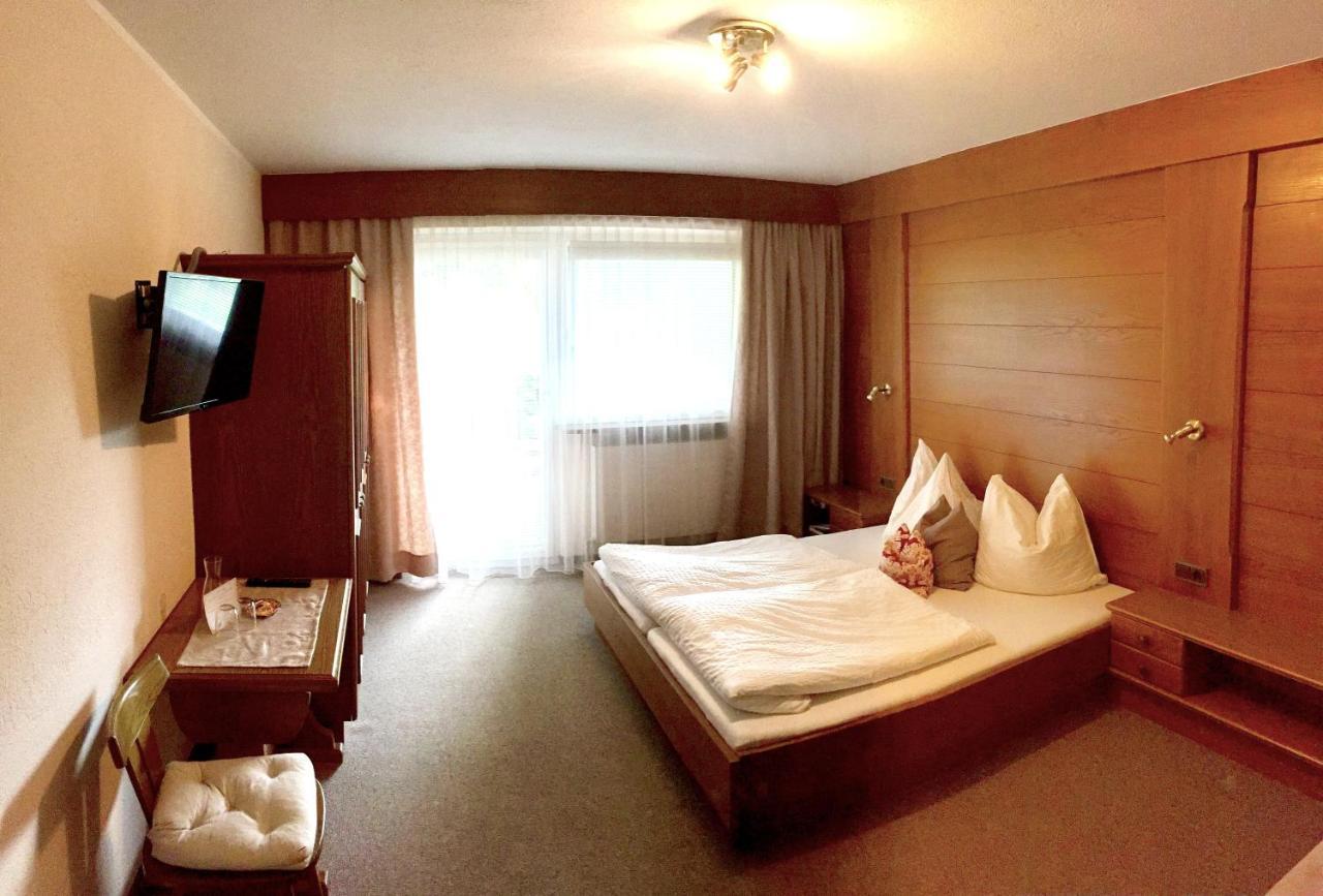 Berghaus Drei Tannen Hotel Oetz Esterno foto